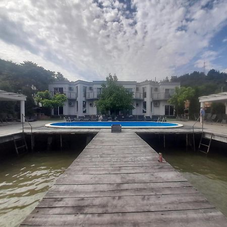 Villa Exclusive Ieşelniţa Exterior foto