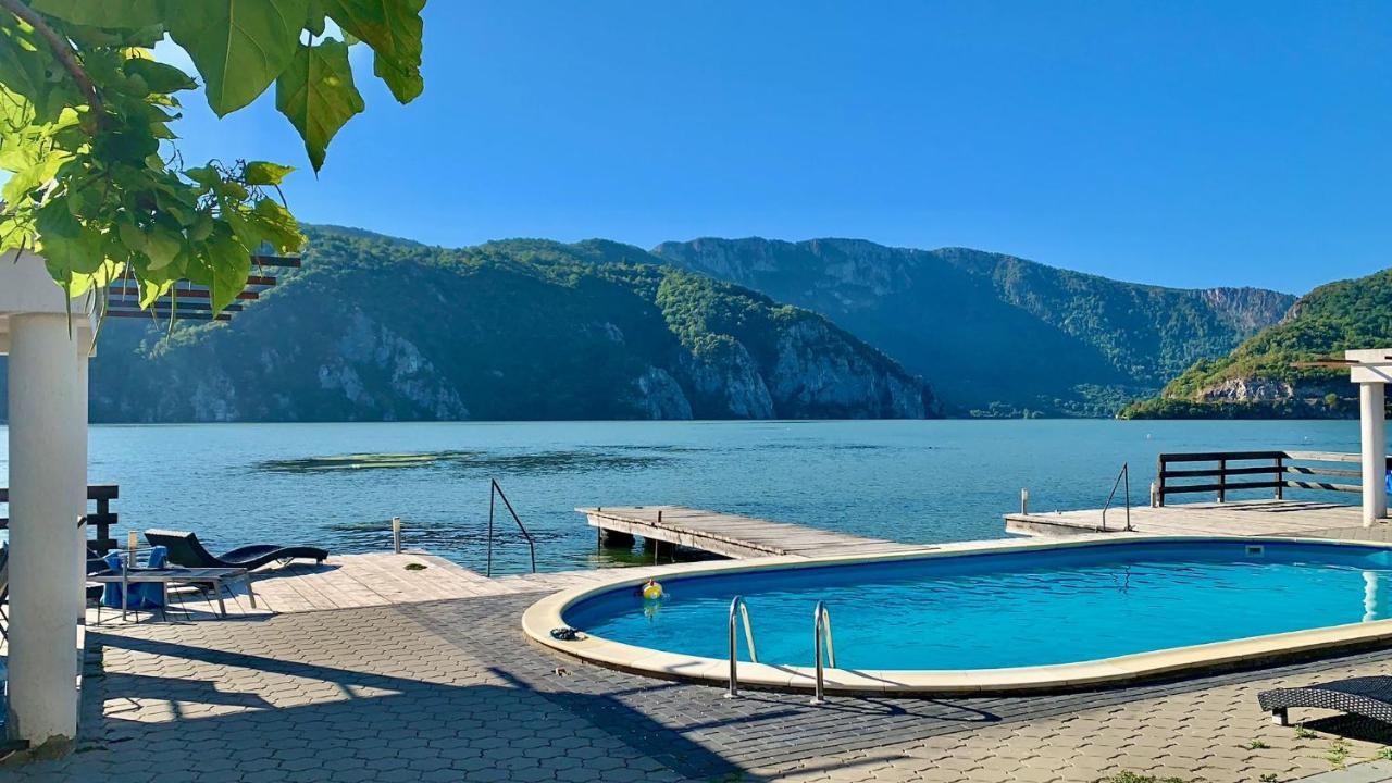 Villa Exclusive Ieşelniţa Exterior foto
