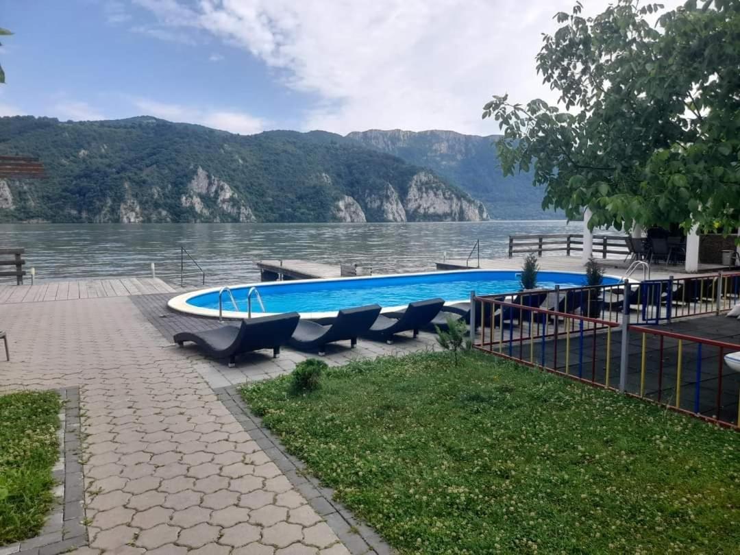 Villa Exclusive Ieşelniţa Exterior foto