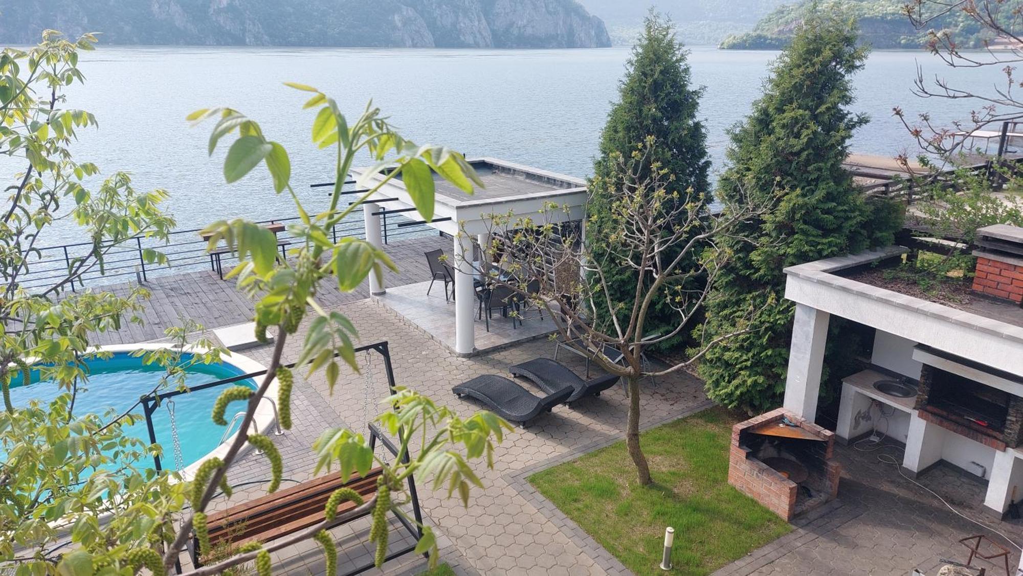 Villa Exclusive Ieşelniţa Exterior foto